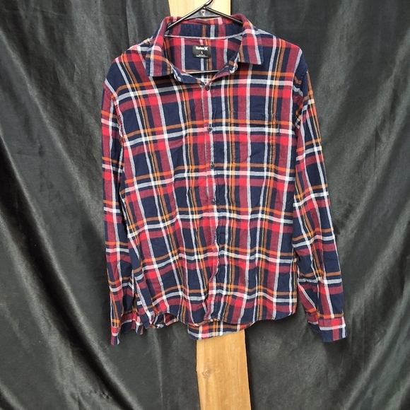 Hurley Other - Hurley, long sleeve button up flannel T-shirt size men's large.